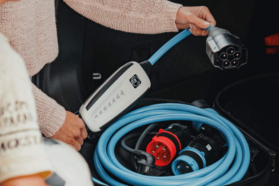 Carregador portátil para veículos elétricos (NRG kick)